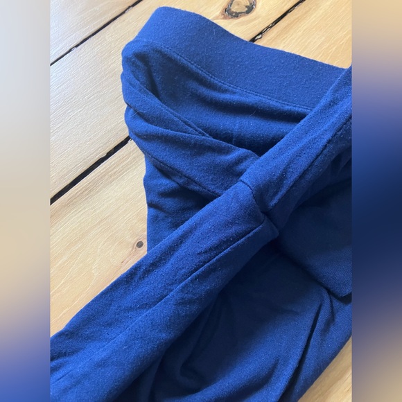 3 PAIR Love by GAP Blue Black Gray Buttery-soft cropped leggings Size M - Picture 4 of 8